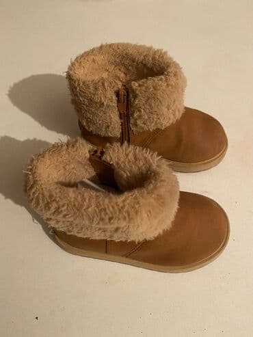 Uşaq arabaları: Zara botlar 20 razmerdir, ikiside yeniden seçilmir

hər bir 20 azn — 4