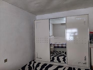 usdul usdol: Masa və oturacaqlar — 9