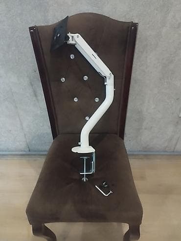 maşın ucun manitorlar: Tək monitor üçün masaüstü qolu - Rəng: ağ - Montaj: masa kənarına — 2