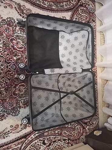 Çamadanlar: Türkiyədən alınıb, gətirilib. yenidir. bərk materiyaldı. 25 kq-ə qədər — 4