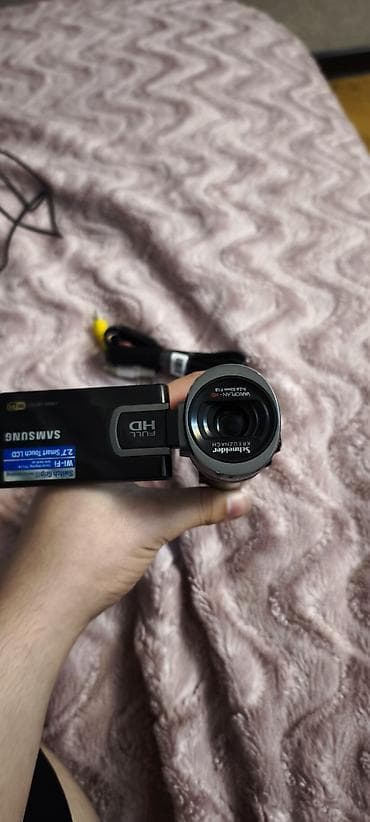 adapt: Rəqəmsal videokamera dəsti ideal vəziyyətdədir Komplekt: - Kompakt əl — 5