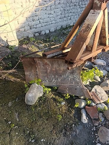 Qoşqular: 1mala 1cizil 1 kotan 1 arxceken hamısı bir yerdə 2000 manat — 7