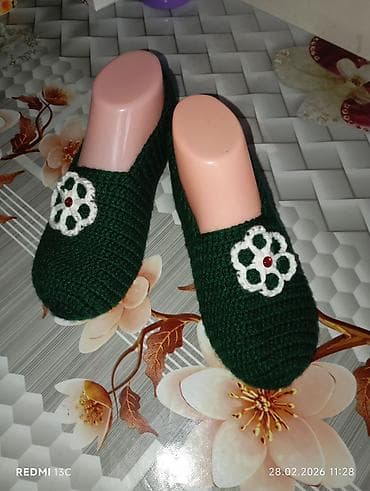 Əl işi Toxunma corab satılır isteyen yaza birer Razmer ve renglere