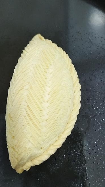 gilan pastellik parcalar: Şəkərbura, ənənəvi Azərbaycan şirniyyatıdır. Bu şirniyyatın xarici — 1