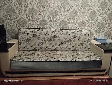 gencede divan: Çiçək naxışlı, açıq-bej tonlarda 3 nəfərlik divan. Xüsusiyyətlər: - — 1