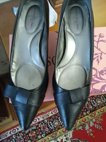 зеленые туфли: Туфли, Размер: 40, цвет - Черный, Б/у — 1