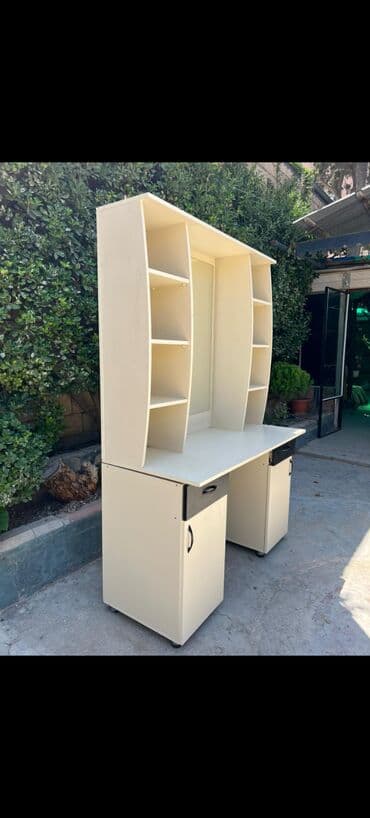 стеклянный стол: İş masası və üst rəf bloku - Rəng: krem (açıq bej) korpus, qara — 5