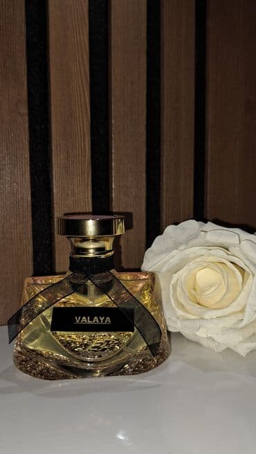 женская туалетная вода dolce gabbana light blue: Qadın ətirləri kolleksiyası – şüşə flakonlarda dekorativ qara lent və — 6