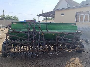 k 701 traktor: Işlənmiş taxıl səpən satılır. Real alıcıya endirim olacaq təcili — 7