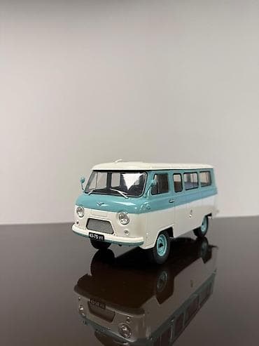 УАЗ: UAZ 452V Təcili olduğu üçün bu qiymətə qoyulub - Miqyas: 1:18 - Korpus — 4