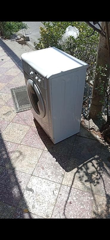 ev masin: Indesit ön yükleməli paltaryuyan maşın - Ön paneldə proqram selektoru — 4