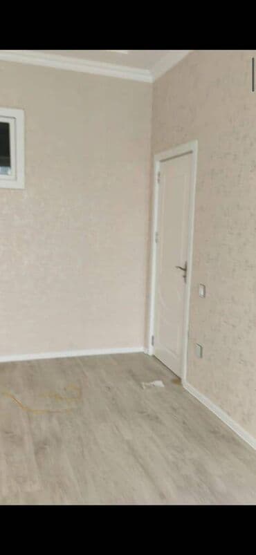 arenda pub restoran: 3otaq 95kv.m sahəsi olan mənzil kirayə verilir.Mənzildə kombi istilik — 2