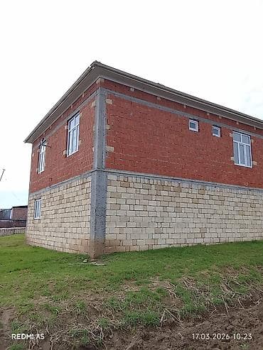 agdasda satilan evler 2021: Satılır: Həyətyanı sahəsi olan fərdi yaşayış evi - Ümumi: Kərpic və — 2