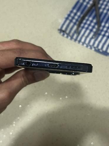 honor 10 lite: Infinix HOT 50i, 128 GB, rəng - Mavi, Sensor — 4