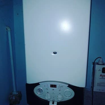 islenmis laminant: Kombi ariston Italy istehsali 28lik 2esenjorlu! tam zemanetle cox az — 1