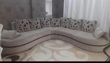 Divan satılır 300₼. açılmır bazası yoxdur.Ünvan