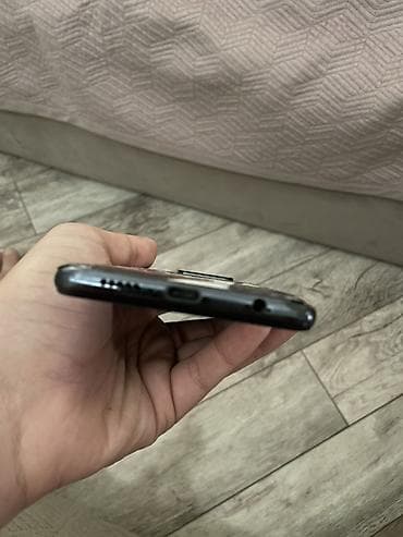 Məhsul: Smartfon (GTA: San Andreas temalı arxa örtüklə) Xüsusiyyət və — 1