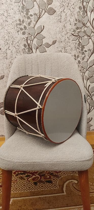 akustik gitara satisi: Alət yenidir hem toy hem uçebnidir içinde sm58 mikrafonu ve qabı — 3