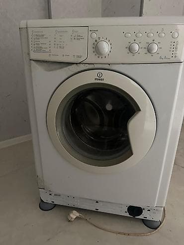 Paltaryuyan maşın Indesit, 6 kq, Avtomat, Qurutmasız