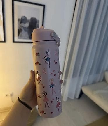 Su qabi hem isti hem Soyuq saxlayir 800 ml istifade olunmayib