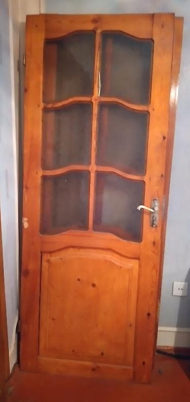 Quru inşaat materialları: 2 eded taxta qapi. İkisi 70 manat. Eni 75 sm, uzunlugu 194 sm — 3