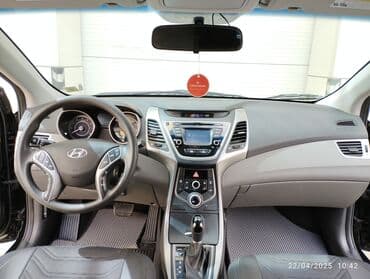 kia forte 2017: Hyundai Elantra: 1.8 l | 2015 il Sedan — 10