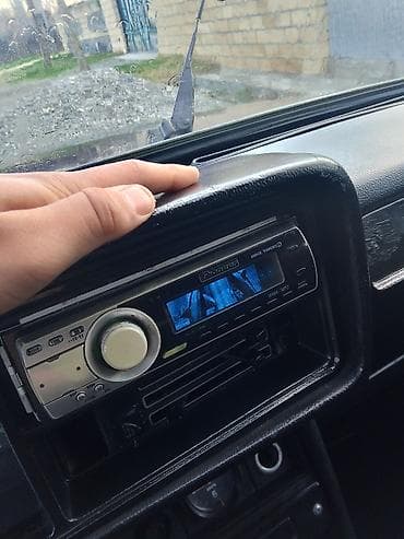 Maqnitol, Pioneer, AUX