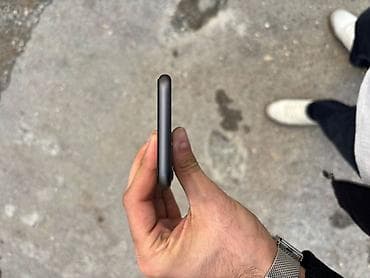 iphine 11: IPhone 11, 64 GB, Qara — 6