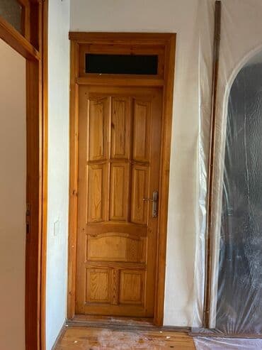 Chery: TECİLİ SATILIR COX ÜCÜZ SATILIR.Taxta otaq qapıları dəsti:Temiz — 6