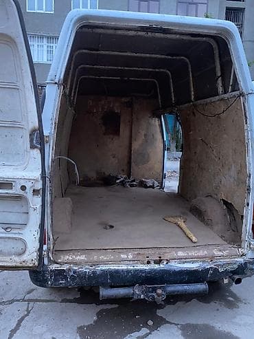 Ford Transit: 2.5 л | 1995 г. 454595 км Седан — 4