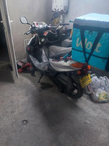 elekdirikli sukutur: - Grandmoto, 125 sm3 — 2