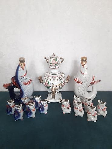 Porcelain dəst – sovet üslubunda balıq formalı içki qrafinləri və mini