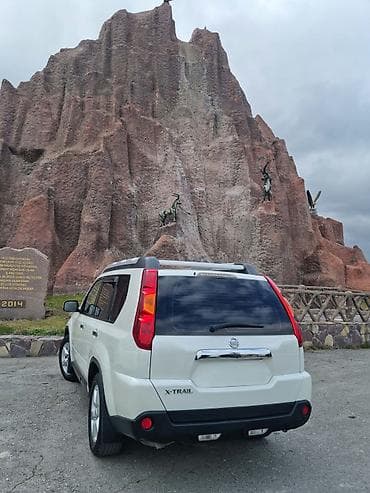 ford 8 1: Nissan X-Trail: 2.5 l | 2008 il Ofrouder/SUV — 2