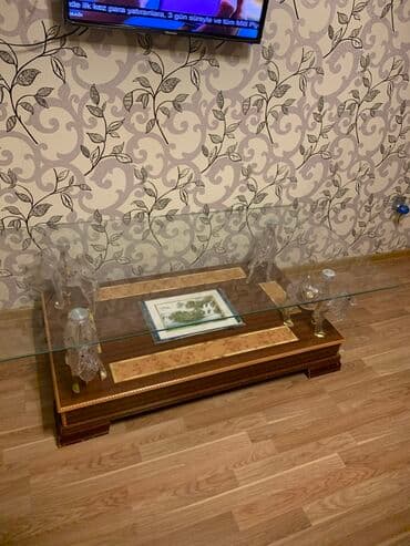 журнальный столик деревянный: Журнальный стол, Б/у, Нераскладной, Стекло, Прямоугольный стол — 1