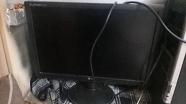 LG Flatron LCD monitor - Modell: LG Flatron (ekrandakı işarəyə