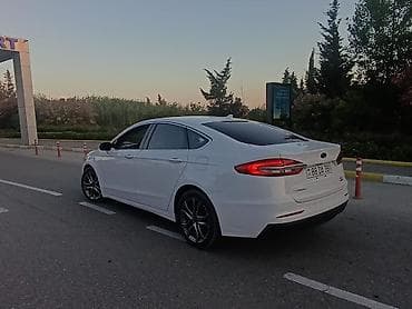 fusion: Ford Fusion: 1.5 l | 2018 il 163000 km Sedan — 1