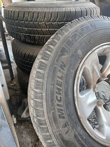 16 disklər: Məhsul: Michelin Agilis CrossClimate şinlər və yüngül lehimli disklər — 4