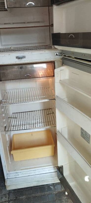futbolkalar qiz ucun: Б/у 2 двери Холодильник Продажа, цвет - Белый — 2