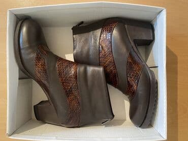 botilyonlar: Qadin ucun qisa bogazli botdur. Temiz deridir. Rengi tund qehveyi — 1