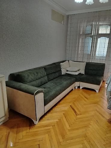 Divan satılır 300₼. açılır bazası var. Öıçü 3/1.70. Ünvan Həzi