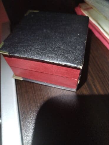 gumus qolbaq kisi ucun: İşlənməyib şəkildə göründüyü kimidir. Kişi üçün qol düyməsi dəsti — 2