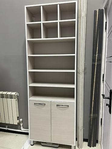 Книжная полка, Прямая