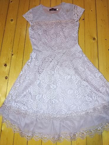 Qadın geyimləri: Qadın paltarları dəsti – 3 ədəd 1) Tünd yaşıl krujeva paltar - — 3