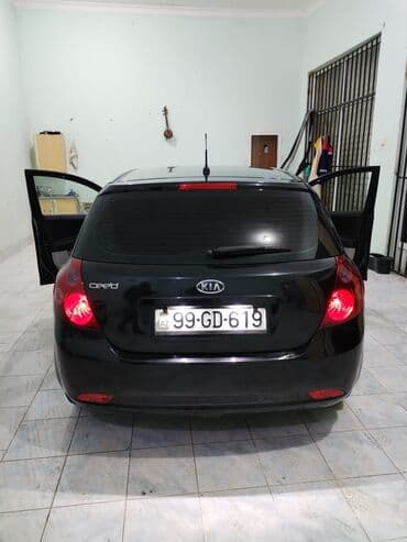 опель зафира а: Kia Ceed: 1.4 л | Хэтчбэк — 5