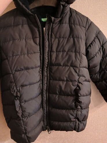 Plaşlar: Kurtka, Qız üçün, 5 - 6 yaş, Benetton — 1