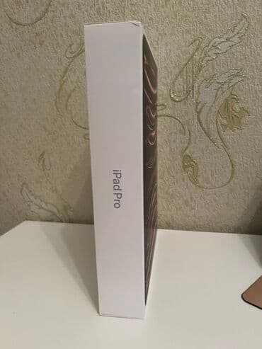 Masaüstü kompüterlər və iş stansiyaları: İpad Pro M2 12.9 6cı nəsil heç bir problemi yoxdu çox az istifadə — 6