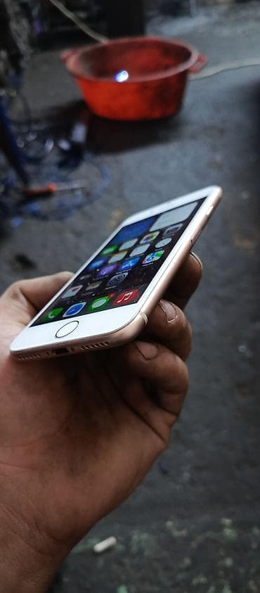 IPhone 8, Qızılı, Barmaq izi — 3