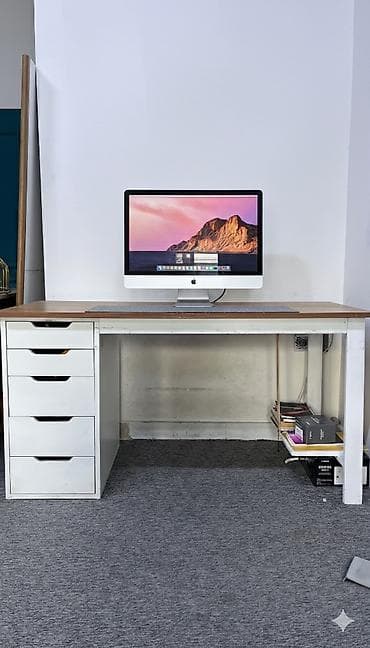 İşlənmiş, İşçi üçün, Kvadrat masa