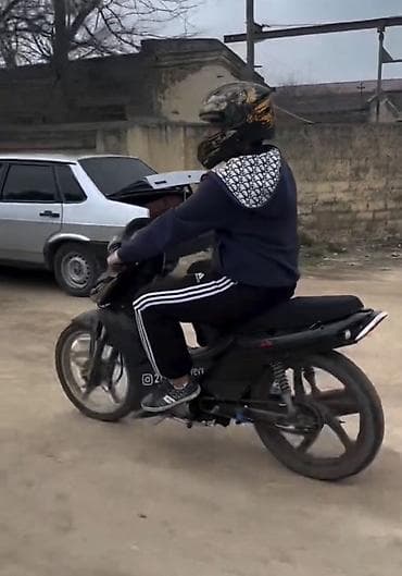 Salam alekum təcili satılır 100-150 manat xərci var 125 kub alqı satqı