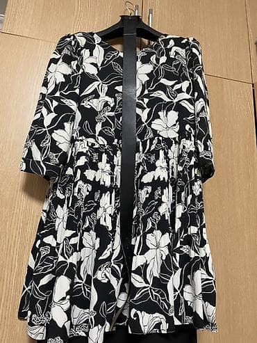 bil: Qara-ağ floral naxışlı qadın mini don 110 azn alinib materialı cox — 1